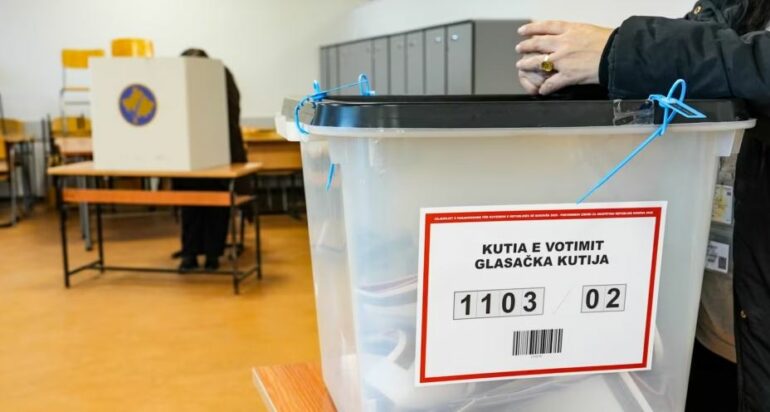 Zgjedhjet në Kosovë: Përfundon numërimi i votave me postë, LVV kryeson me 72.62 për qind